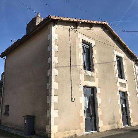Petite Escale Vivonnoise A 2 Villa Vivonne Exterior foto